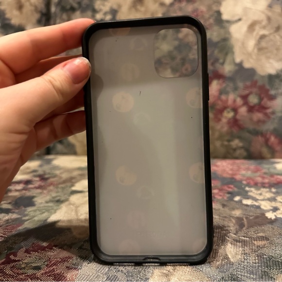 Disney Nightmare Before Christmas IPhone 11 Case + Pop Socket - Picture 3 of 3